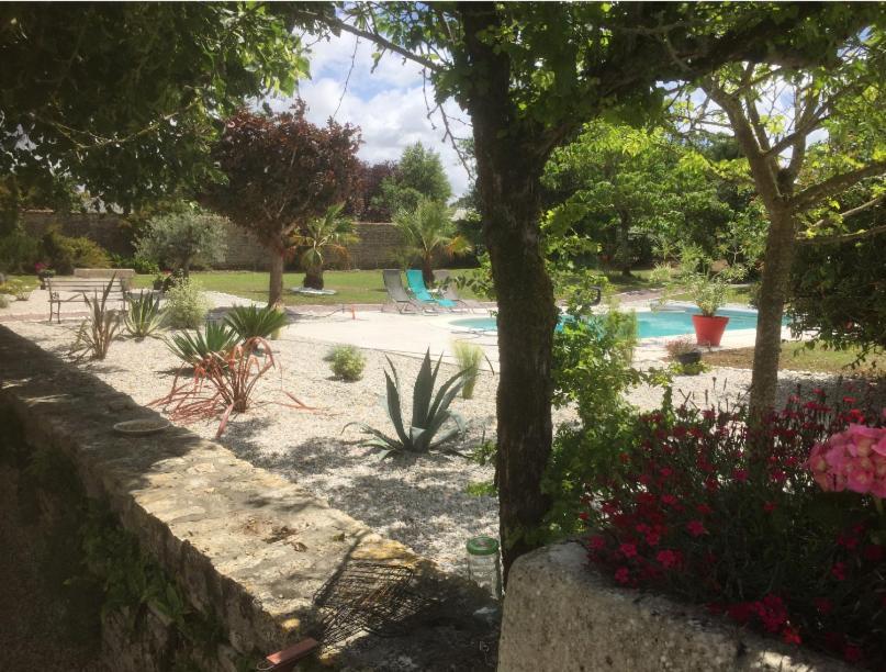 La Rochelle Et L'Aunis Bed & Breakfast Saint-Sauveur-d'Aunis Ngoại thất bức ảnh