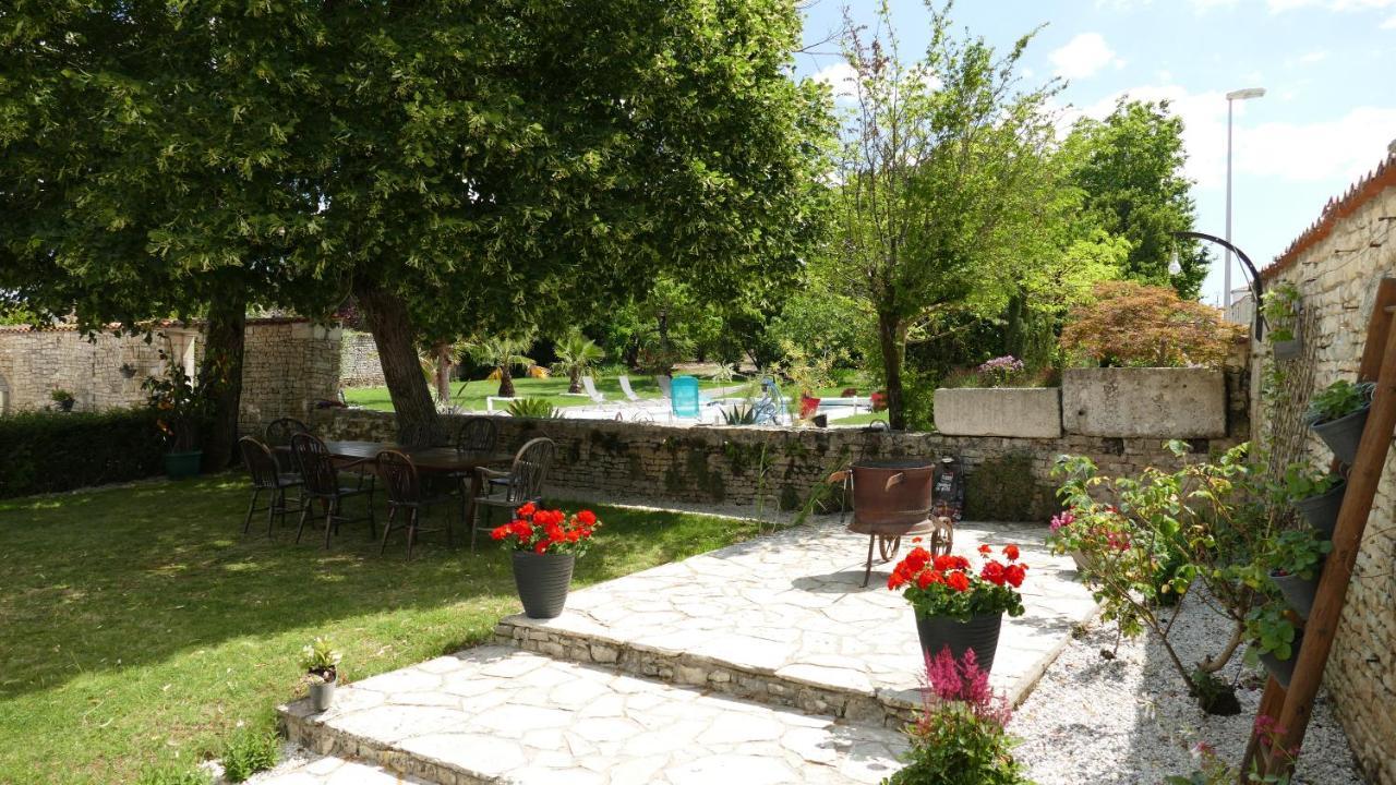 La Rochelle Et L'Aunis Bed & Breakfast Saint-Sauveur-d'Aunis Ngoại thất bức ảnh
